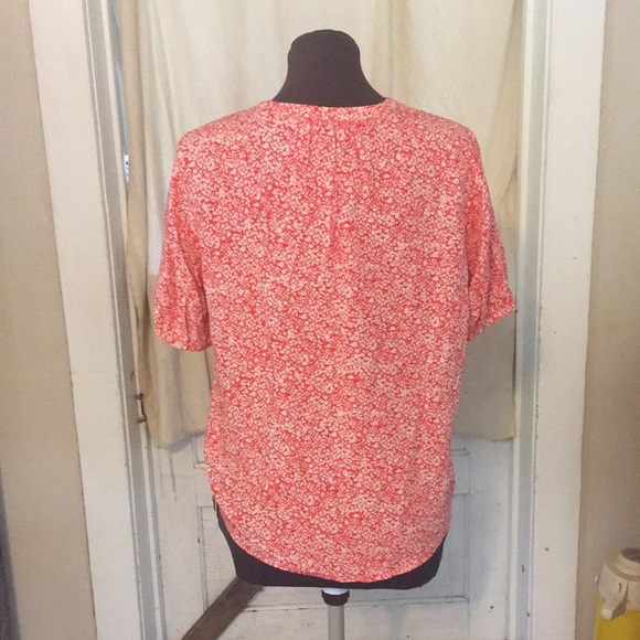 Universal Thread Button Down - Picture 6 of 8